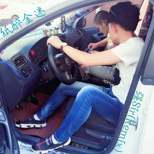 貂蝉被暴❌爽流白浆
